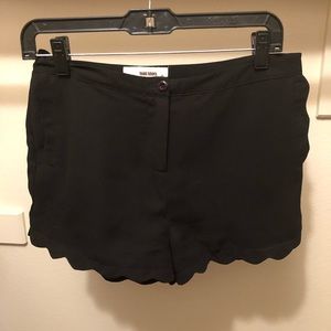 BLACK SHORTS!